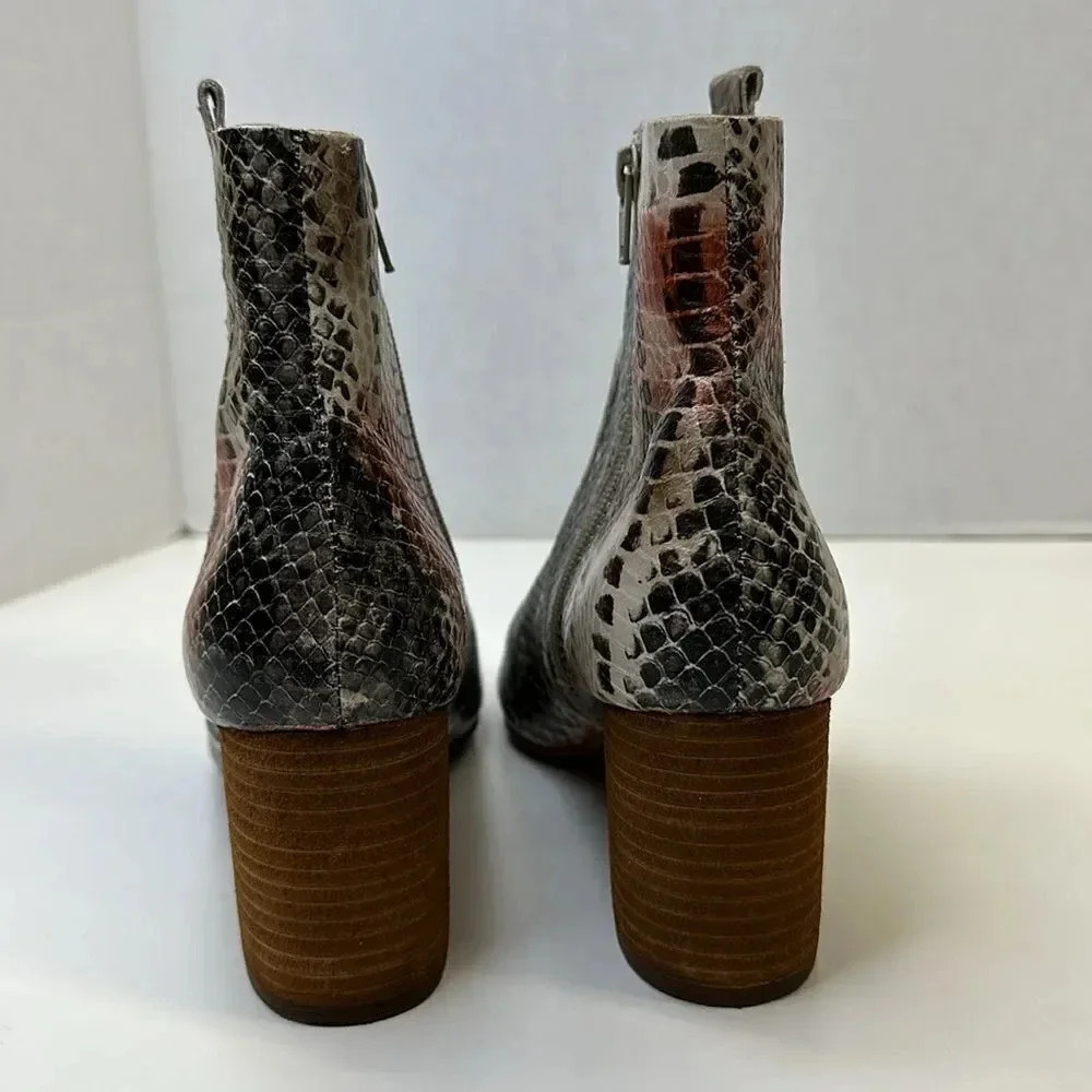 Korks Leland Boots Ankle Booties Leather Heeled Snake Print Brown Tan Size 8.5 - Picture 2 of 11